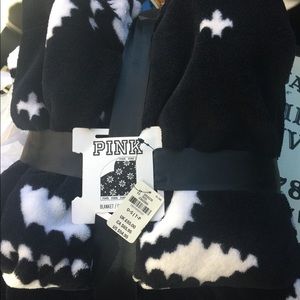 SOLD- Victoria’s Secret PINK holiday blanket